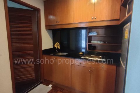 Condo in Bangkok, Thailand, 1 bedroom № 143060 - photo 10