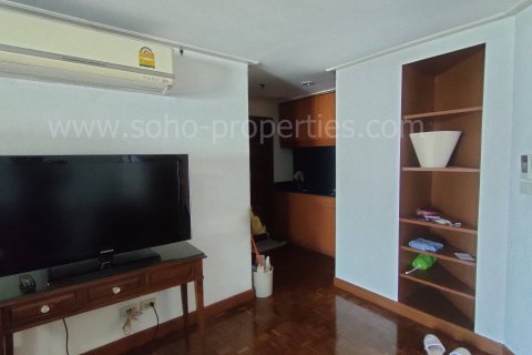 Condo in Bangkok, Thailand, 1 bedroom № 143060 - photo 4