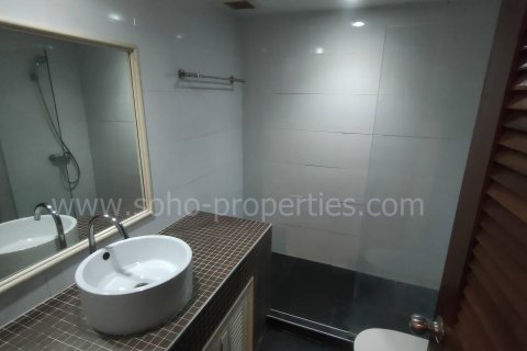 Condo in Bangkok, Thailand, 1 bedroom № 143060 - photo 11