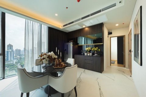 Condo in Bangkok, Thailand, 3 bedrooms  № 143517 - photo 1