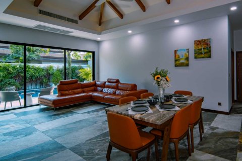 House in Bang Tao, Thailand 4 bedrooms № 120811 - photo 4
