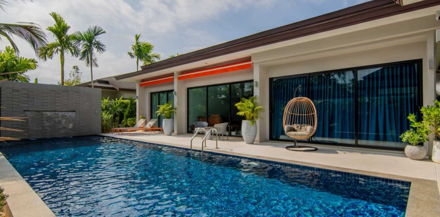House in Bang Tao, Thailand 4 bedrooms № 120811