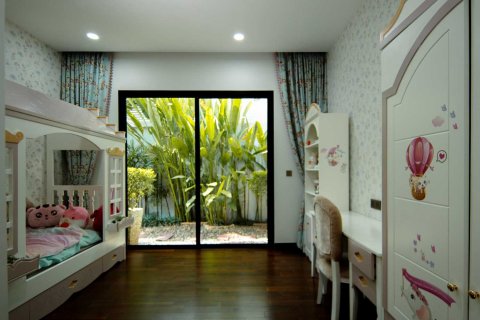 House in Bang Tao, Thailand 4 bedrooms № 120811 - photo 12