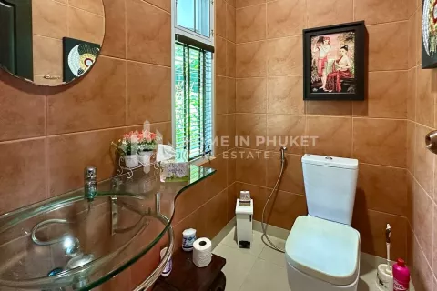 House in Kamala, Thailand 4 bedrooms № 131293 - photo 24