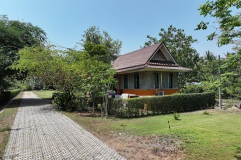 House in Samut Songkhram, Thailand 3 bedrooms № 142806 - photo 12