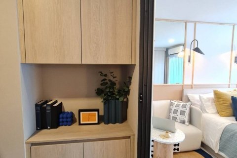 Condo in Bangkok, Thailand, 1 bedroom  № 115904 - photo 3