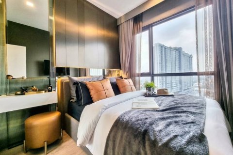 Condo in Suan Luang, Bangkok, Thailand, 1 bedroom  № 115906 - photo 1
