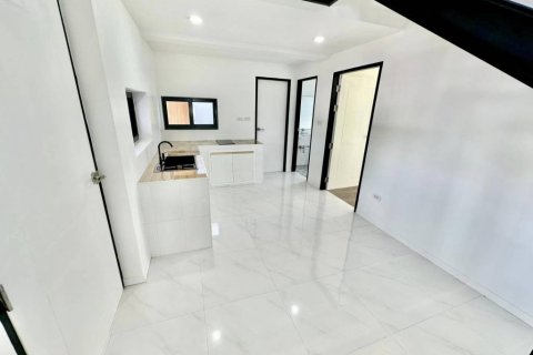 Maison à Chalong, Thaïlande 3 chambres № 86792 - photo 9