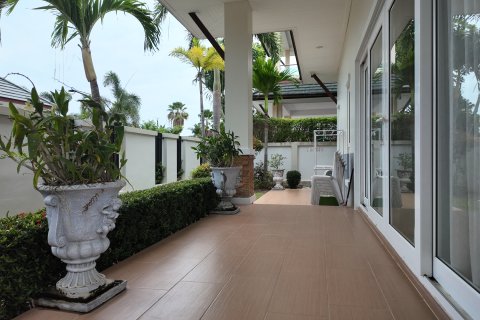 Villa à Pattaya, Thaïlande 4 chambres № 130449 - photo 24