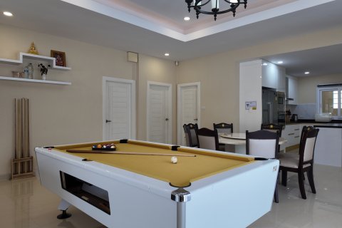 Вилла в Паттайе, Таиланд с 4 спальнями  № 130449 - фото 13