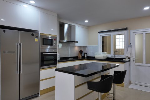 Villa à Pattaya, Thaïlande 4 chambres № 130449 - photo 7