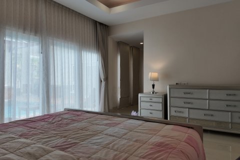 Вилла в Паттайе, Таиланд с 4 спальнями  № 130449 - фото 10