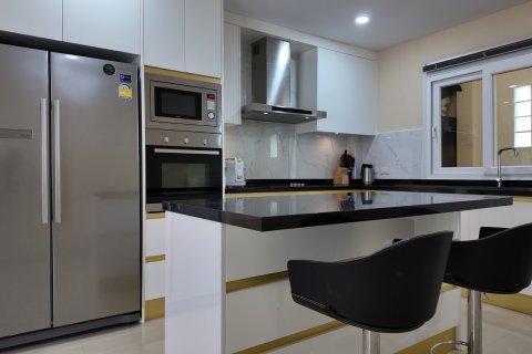 Villa à Pattaya, Thaïlande 4 chambres № 130449 - photo 17