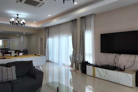 Villa à Pattaya, Thaïlande 4 chambres № 130449 - photo 25