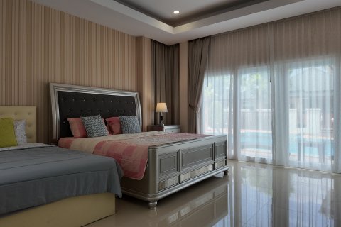 Villa à Pattaya, Thaïlande 4 chambres № 130449 - photo 9