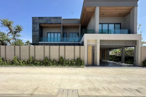 Villa à Pattaya, Thaïlande 3 chambres № 130453