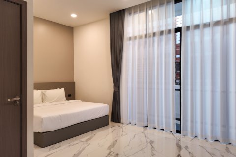 Villa in Pattaya, Thailand 4 Schlafzimmer № 130452 - Foto 18