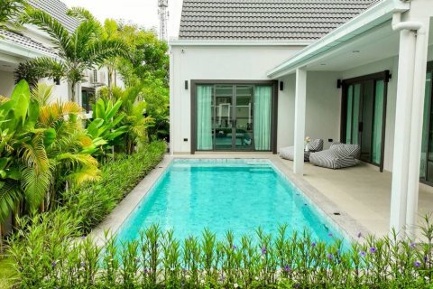 Villa in Pattaya, Thailand 3 bedrooms № 130450 - photo 3