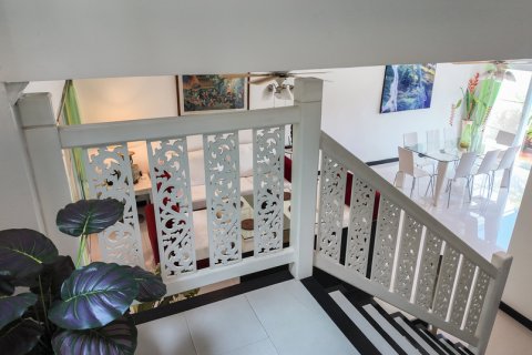 Villa in Pattaya, Thailand 3 bedrooms № 130451 - photo 13