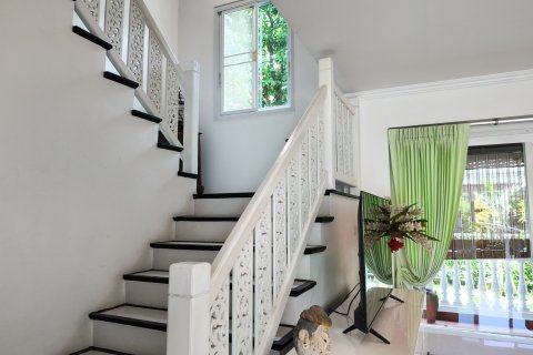 Вилла в Паттайе, Таиланд с 3 спальнями № 130451 - фото 12