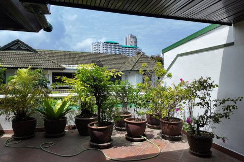 Вилла в Паттайе, Таиланд с 3 спальнями № 130451 - фото 28