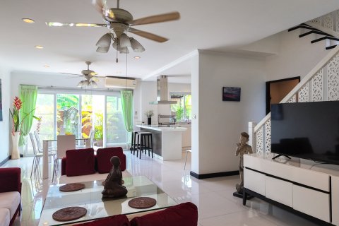 Вилла в Паттайе, Таиланд с 3 спальнями № 130451 - фото 14