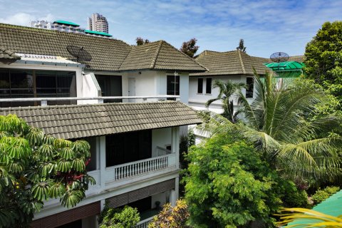 Villa in Pattaya, Thailand 3 bedrooms № 130451