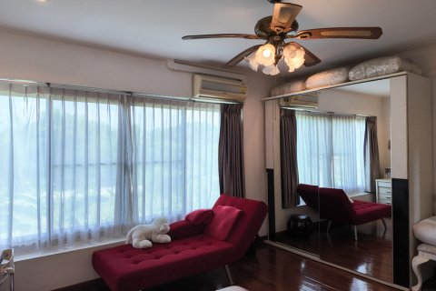 Villa in Pattaya, Thailand 3 bedrooms № 130451 - photo 16