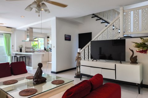 Вилла в Паттайе, Таиланд с 3 спальнями № 130451 - фото 13