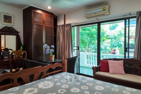 Villa in Pattaya, Thailand 3 bedrooms № 130451 - photo 18