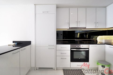 Condo à Bang Lamung, Thaïlande, 2 chambres  № 100041 - photo 3