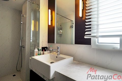 Condo à Bang Lamung, Thaïlande, 2 chambres  № 100041 - photo 10