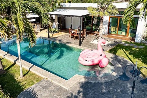 Вилла в Паттайе, Таиланд с 5 спальнями № 86904 - фото 2