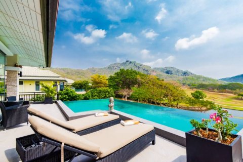 Villa à Hua Hin, Thaïlande 4 chambres № 85929 - photo 3