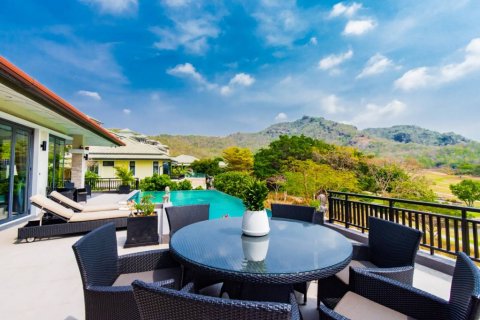 Villa à Hua Hin, Thaïlande 4 chambres № 85929 - photo 2