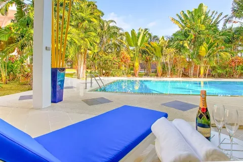 Дом в Пхукете, Таиланд с 5 спальнями  № 131098 - фото 24