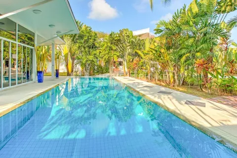 Дом в Пхукете, Таиланд с 5 спальнями  № 131098 - фото 23