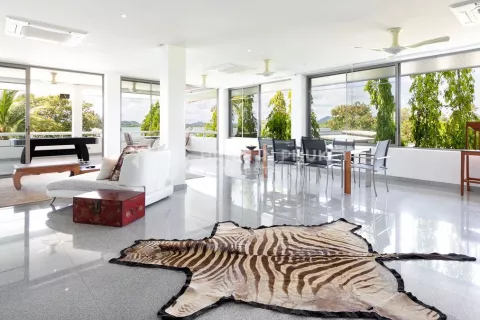 House in Mai Khao, Thailand 7 bedrooms № 131568 - photo 12