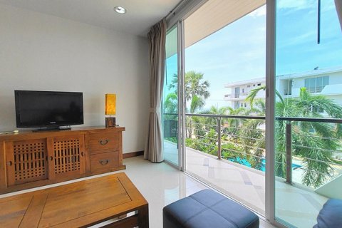 Condo in Hua Hin, Thailand, 2 bedrooms  № 125493 - photo 9
