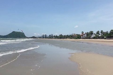 Condo in Hua Hin, Thailand, 2 bedrooms  № 125493 - photo 1