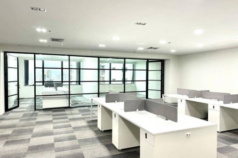 Офис в Бангкапи, Бангкок, Таиланд 340м2  № 105214 - фото 1