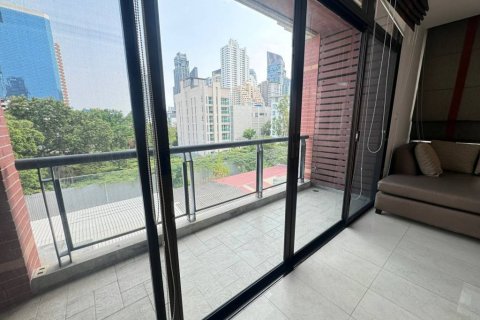 Condo in Bangkok, Thailand, 2 bedrooms  № 105216 - photo 5