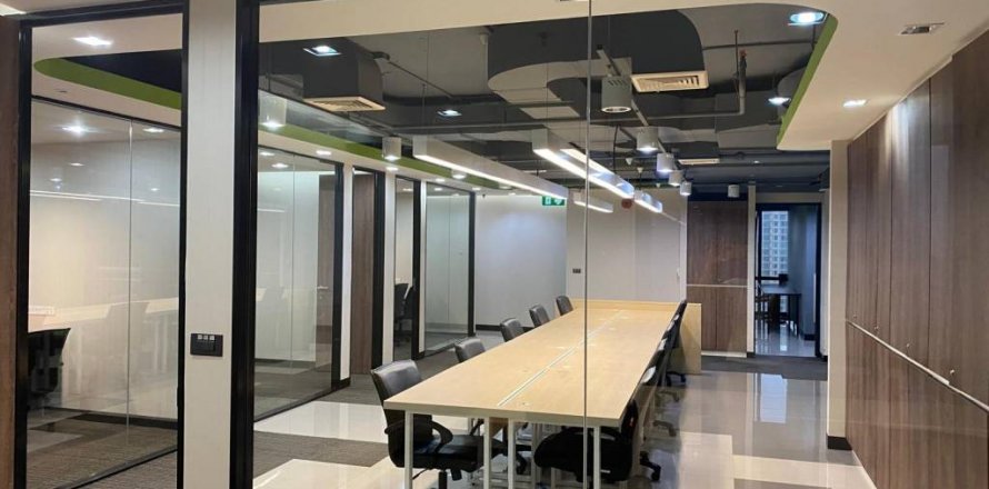 Office in Bangkok, Thailand 635 sq.m. № 105217