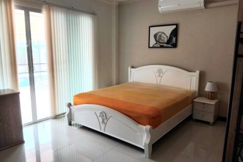 House in Pran Buri, Thailand 3 bedrooms № 133010 - photo 9