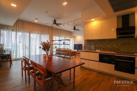 Condo in Watthana, Bangkok, Thailand, 4 bedrooms  № 124058 - photo 16