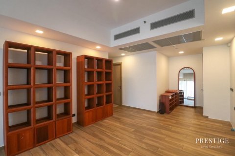 Condo in Watthana, Bangkok, Thailand, 4 bedrooms  № 124058 - photo 13