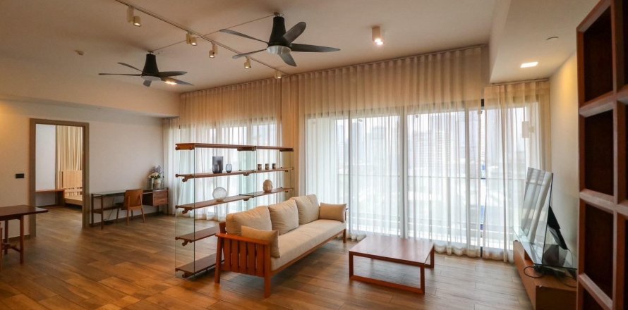 Condo in Watthana, Bangkok, Thailand, 4 bedrooms  № 124058