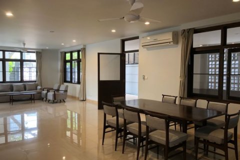 House in Watthana, Bangkok, Thailand 3 bedrooms № 124054 - photo 11