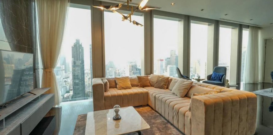 Condo in Bang Rak, Bangkok, Thailand, 2 bedrooms  № 124057