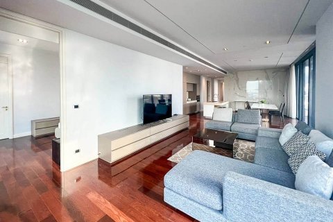 Кондоминиум с 3 спальнями в Ваттхане, Бангкок, Таиланд № 124056 - фото 1